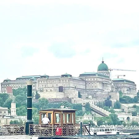 Junior Orange Next To Danube * Boedapest