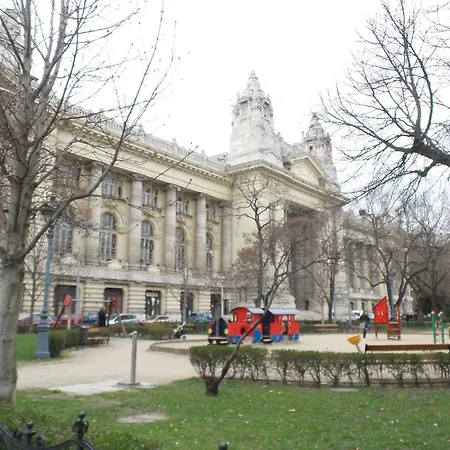 Апартаменты Junior Orange Next To Danube *