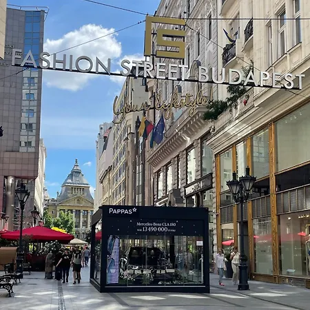 Junior Orange Next To Danube Appartement *